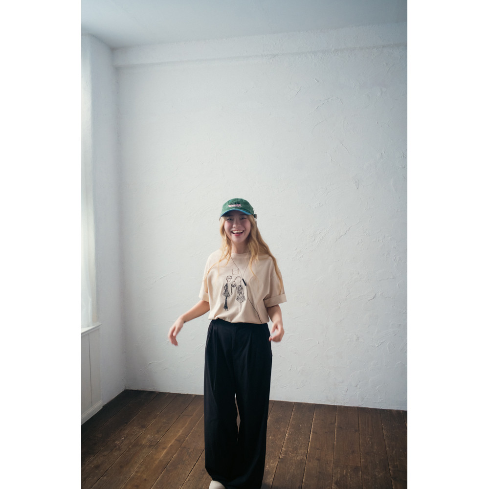 「Hi, my friend」Tee / sand beige